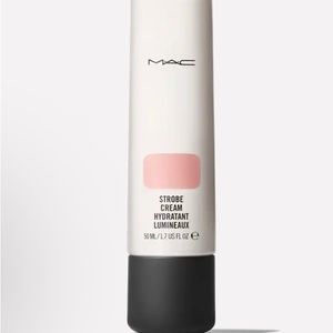 MAC STROBE CRÈME IN PINK